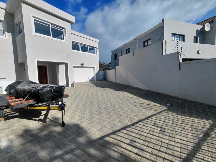 4 Bedroom Property for Sale in Fairview Golf Estate Western Cape